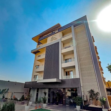 Pyramids Oasis Hotel Kafret el-Gabal Екстериор снимка