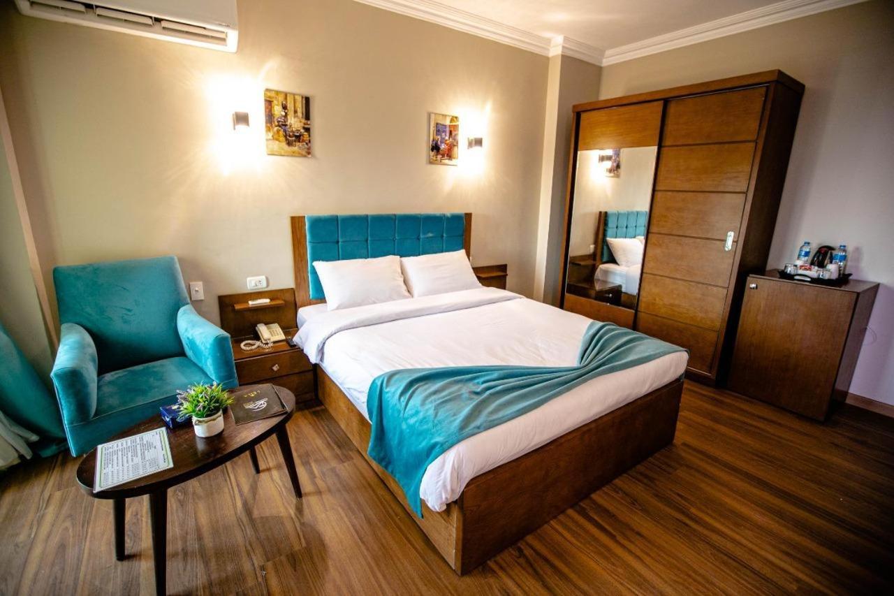 Pyramids Oasis Hotel Kafret el-Gabal Екстериор снимка